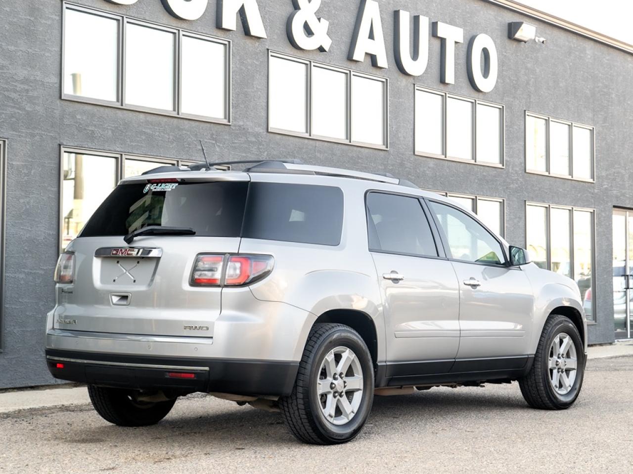 2015 GMC Acadia SLE Photo5