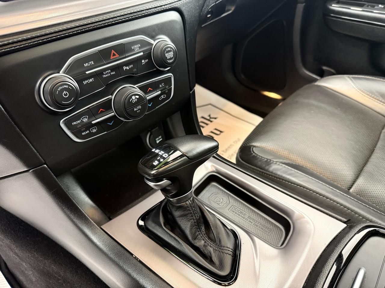 2023 Dodge Charger SXT - Photo #13