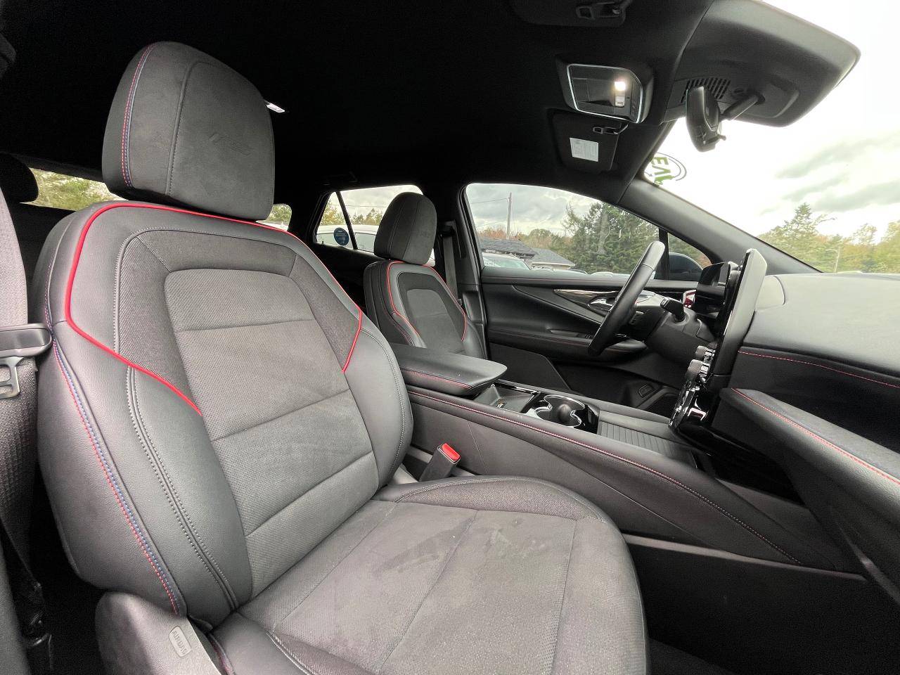 2024 Chevrolet Blazer eAWD RS - Photo #2