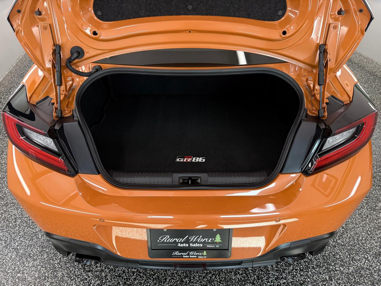 2023 Toyota GR86 10th Anniversary Special Edition - Photo #15