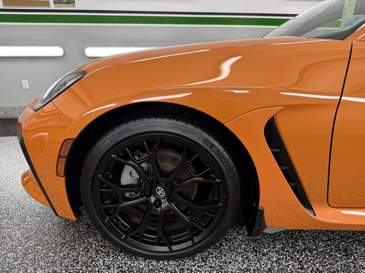 2023 Toyota GR86 10th Anniversary Special Edition - Photo #9