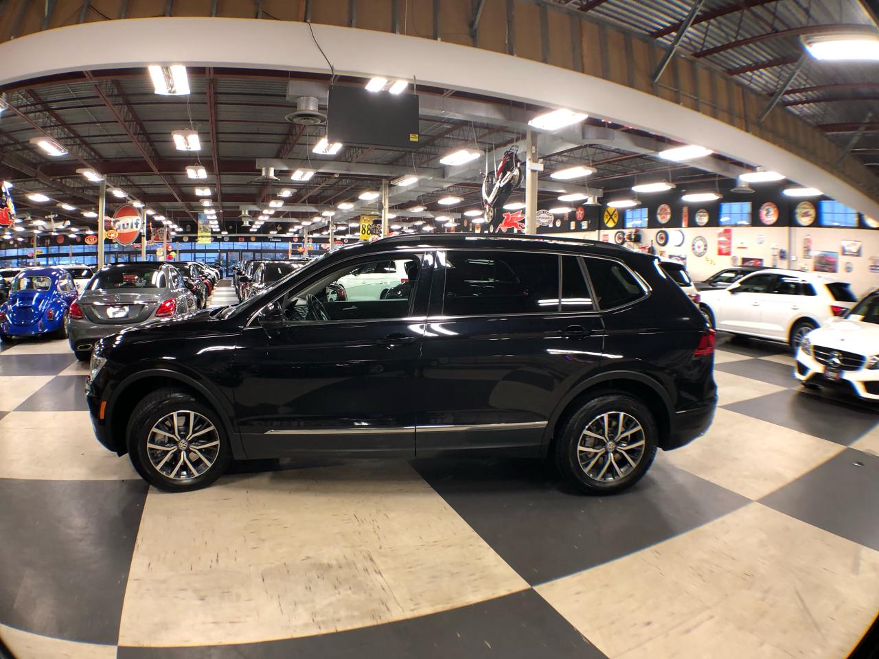 2020 Volkswagen Tiguan COMFORTLINE AWD LEATHER PAN/ROOF B/SPOT CAMERA Photo3