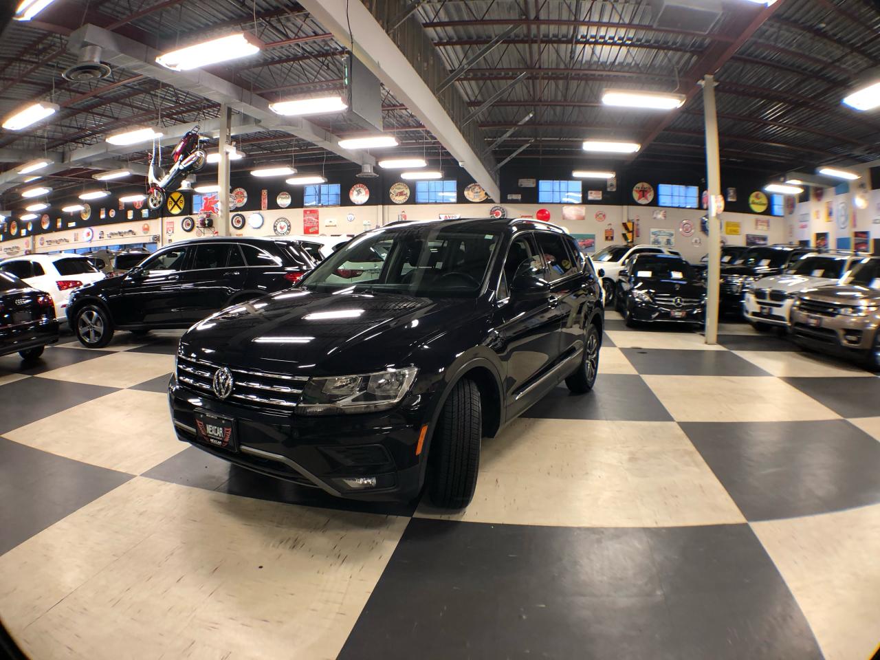 2020 Volkswagen Tiguan COMFORTLINE AWD LEATHER PAN/ROOF B/SPOT CAMERA Photo2