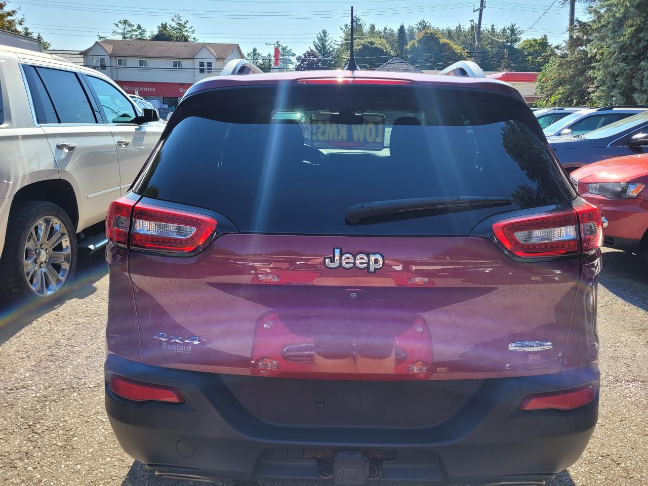 2015 Jeep Cherokee 4WD 4dr North Clean CarFax Financing Trades OK! - Photo #4