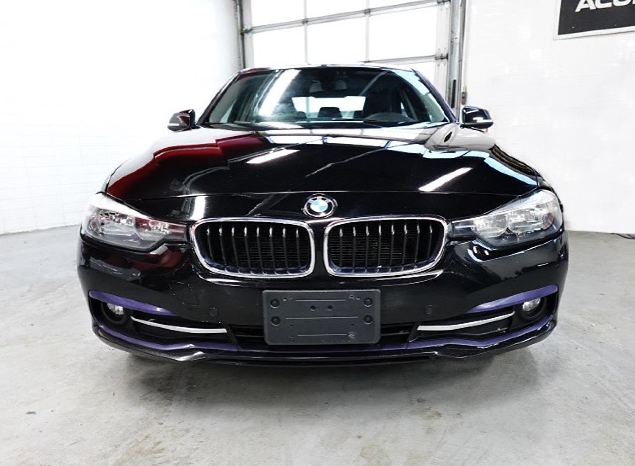 2016 BMW 3 Series 320i xDrive WELL MAINTAIN,AWD,MANGER SPACIAL - Photo #2