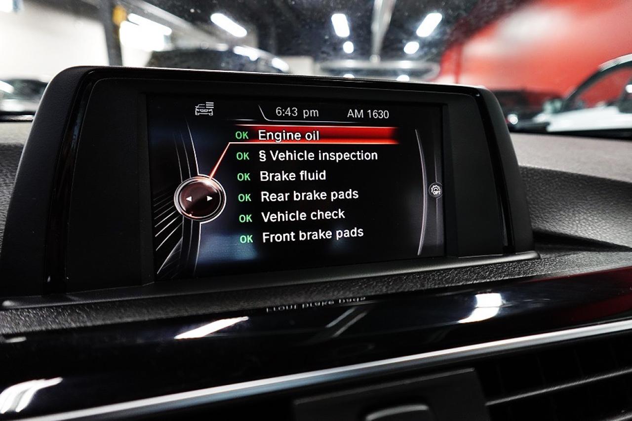 2016 BMW 3 Series 320i xDrive WELL MAINTAIN,AWD,MANGER SPACIAL - Photo #22