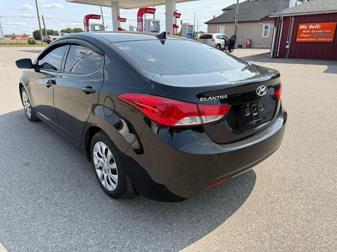 2013 Hyundai Elantra GL - Photo #4