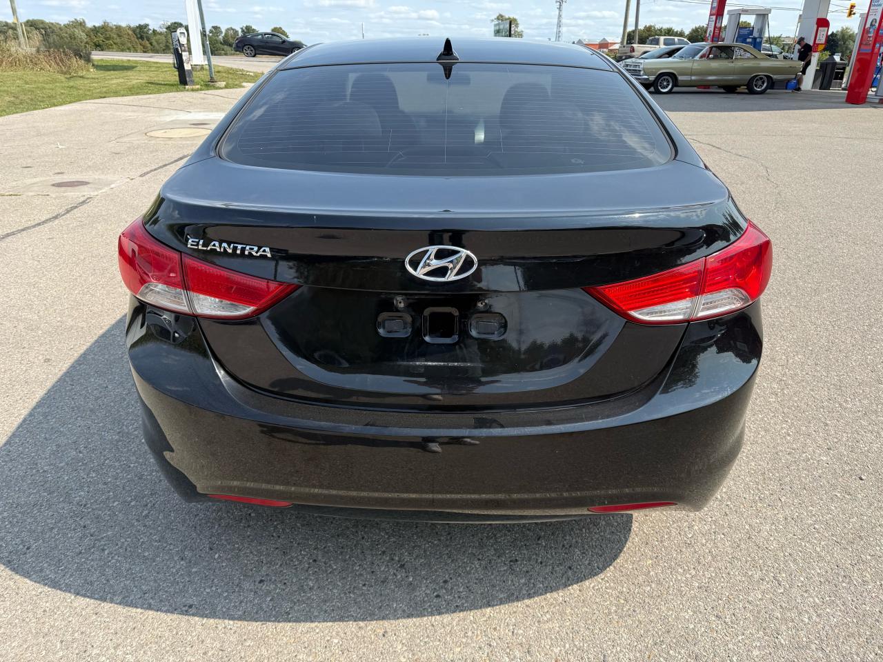 2013 Hyundai Elantra GL - Photo #3