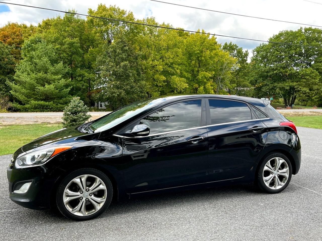 2014 Hyundai Elantra GT SE w/Tech Pkg - Photo #2