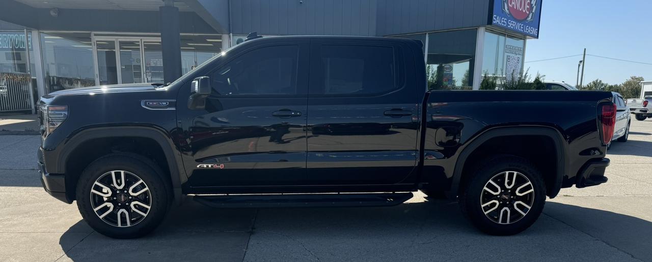 2024 GMC Sierra 1500 AT4 Photo