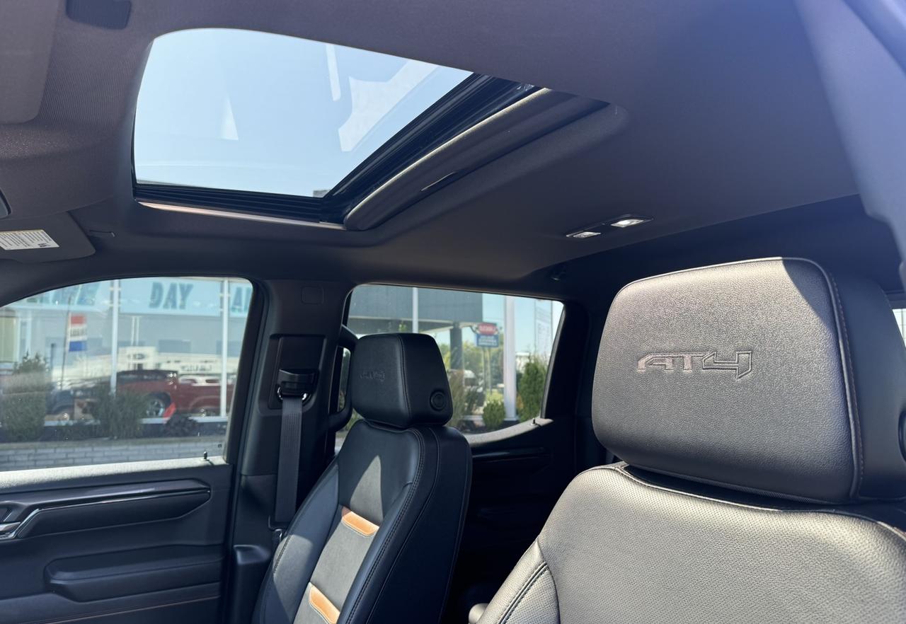 2024 GMC Sierra 1500 AT4 Photo