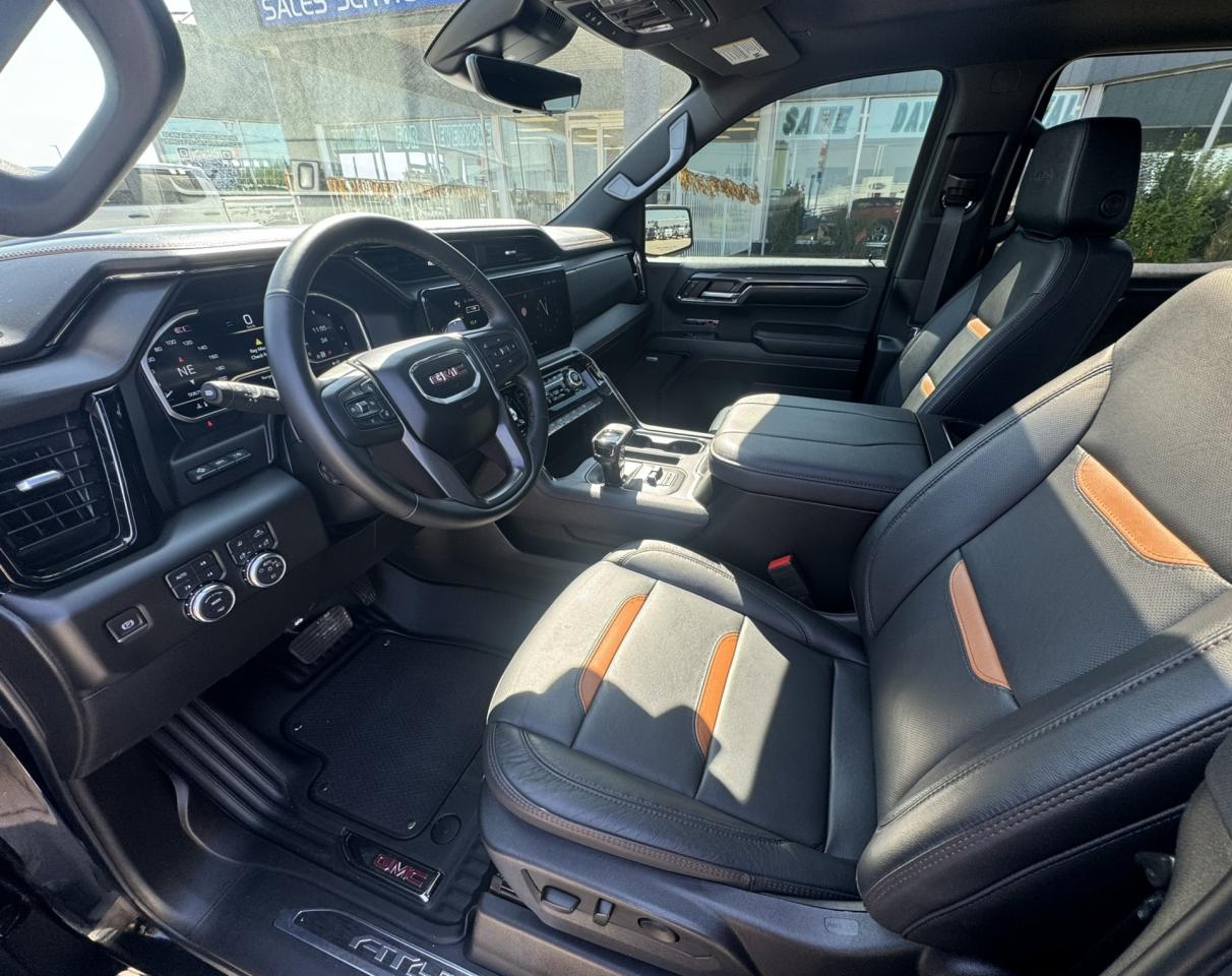 2024 GMC Sierra 1500 AT4 Photo