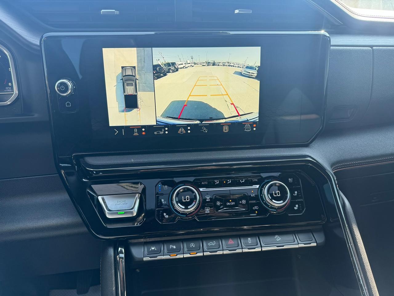 2024 GMC Sierra 1500 AT4 Photo