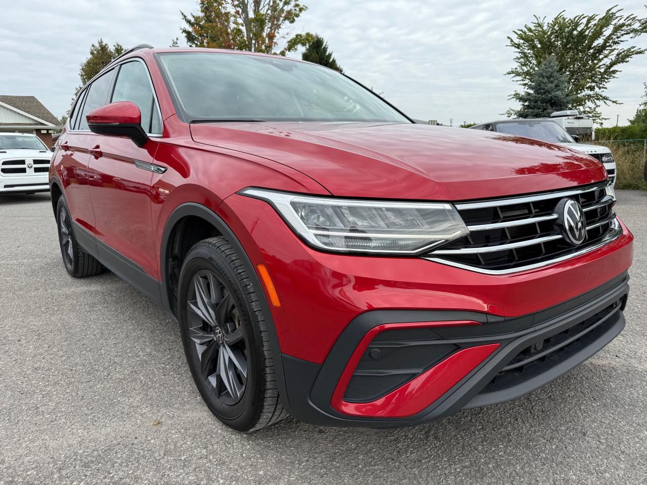 2022 Volkswagen Tiguan Comfortline Leather! Pano Roof! AutoStart! Photo