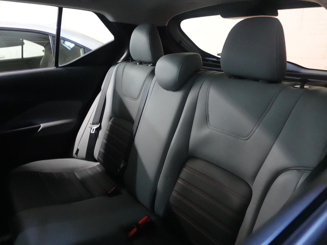 2021 Nissan Kicks SR | Leather | 360 Camera | Heated Seats | CarPlay Photo