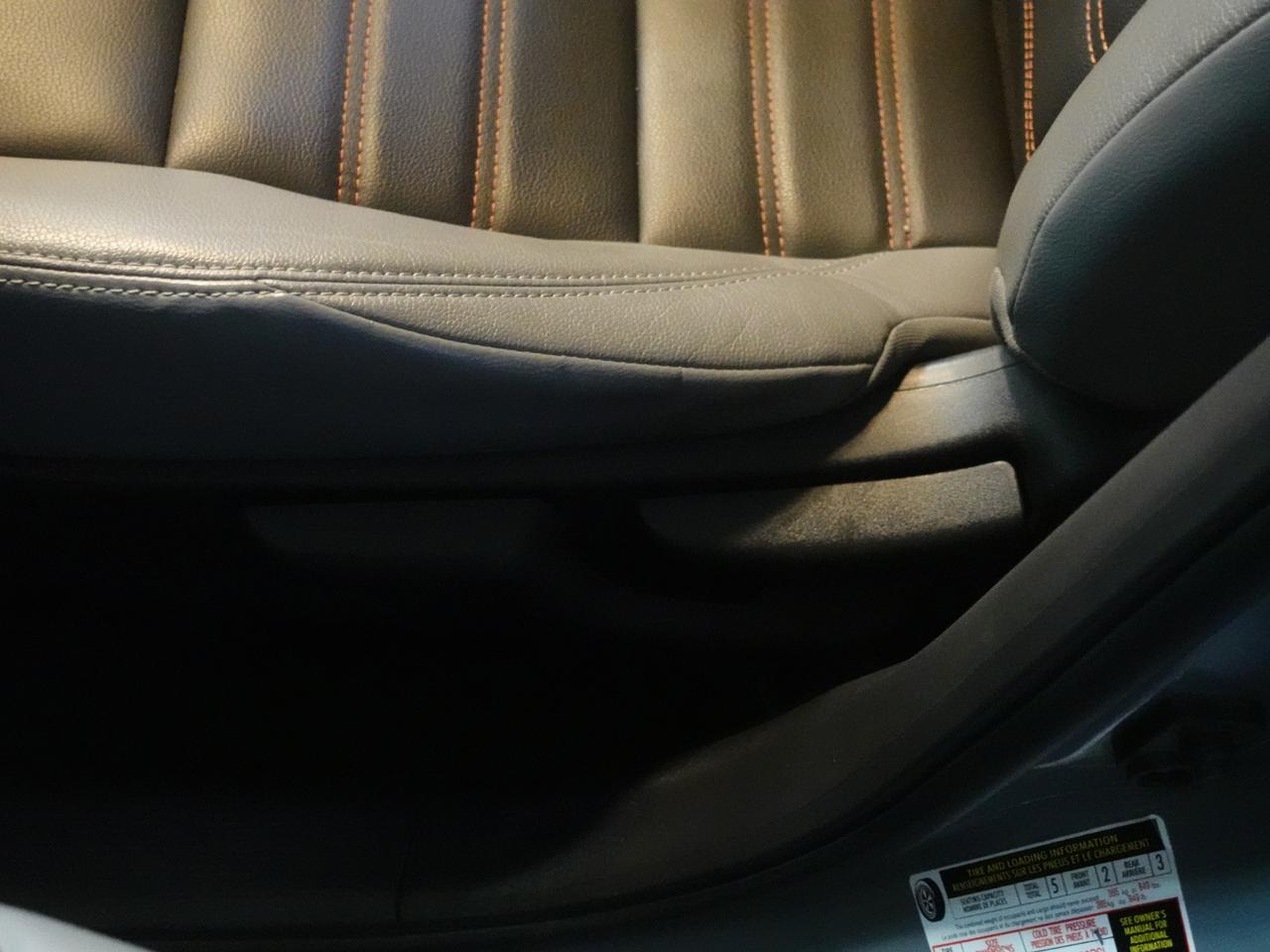 2021 Nissan Kicks SR | Leather | 360 Camera | Heated Seats | CarPlay Photo