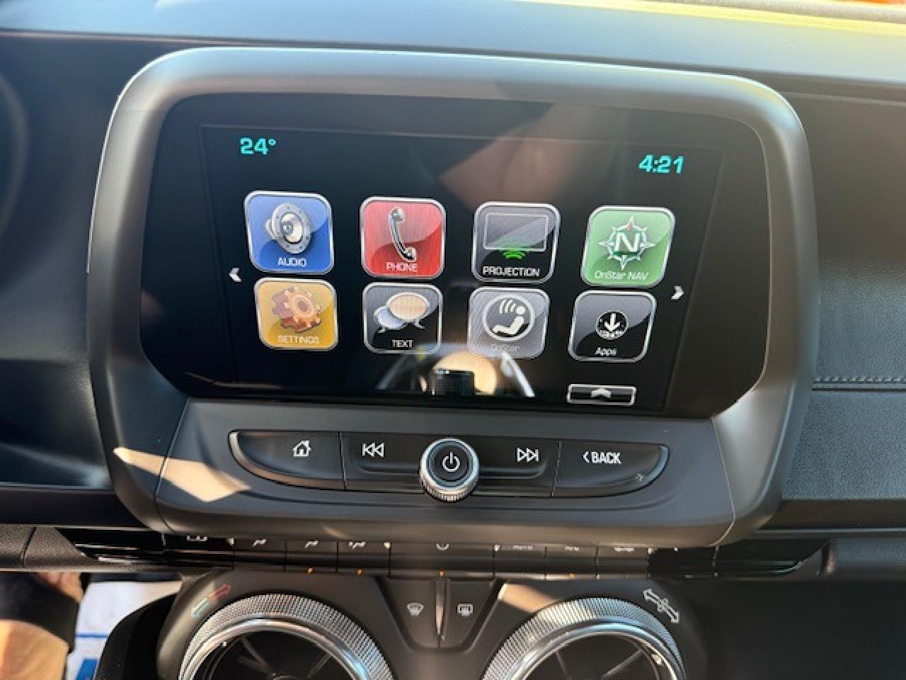 2018 Chevrolet Camaro 1LT - Photo #25