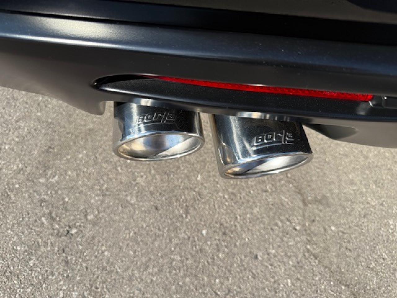 2018 Chevrolet Camaro 1LT - Photo #20