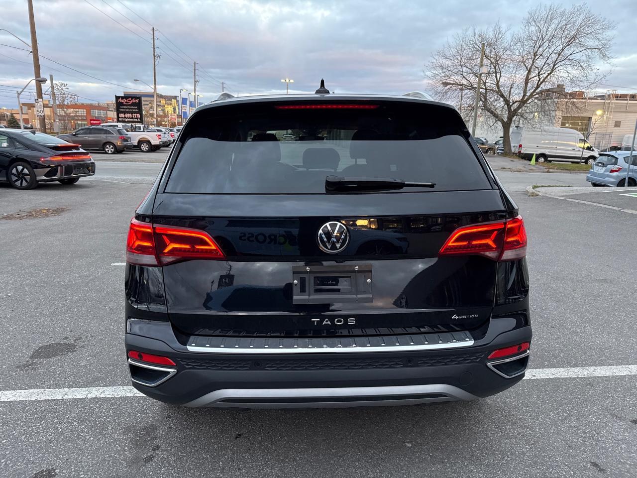 2024 Volkswagen Taos Highline Photo3