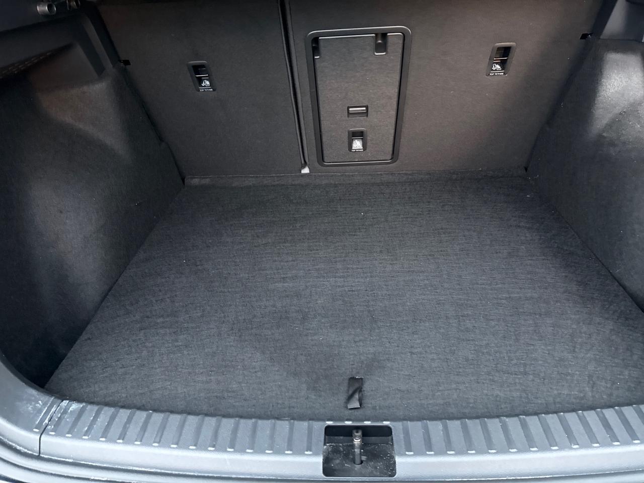 2024 Volkswagen Taos Highline Photo