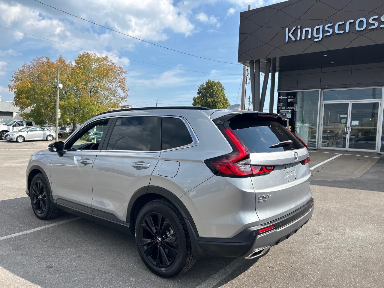 2025 Honda CR-V Hybrid Touring Photo