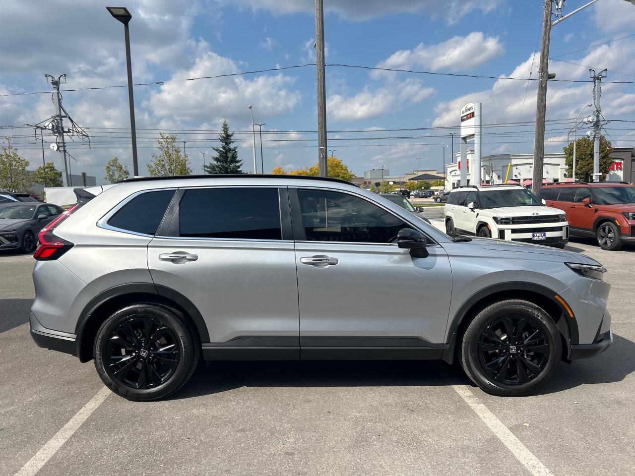 2025 Honda CR-V Hybrid Touring Photo