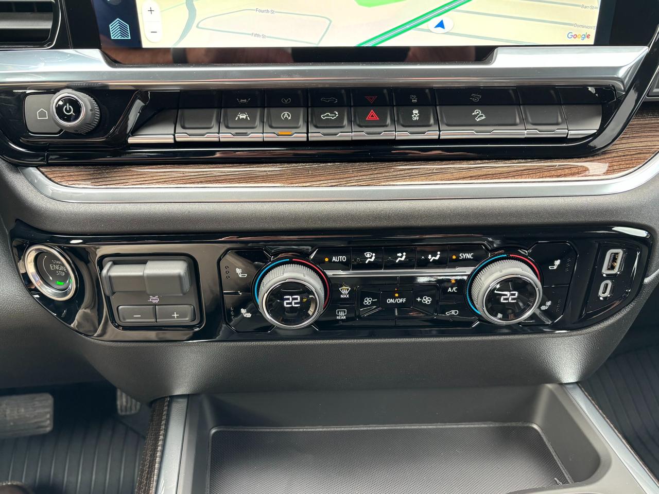 2026 Chevrolet Silverado 1500 2026 Chevrolet Silverado RST Crew Cab 4WD Photo