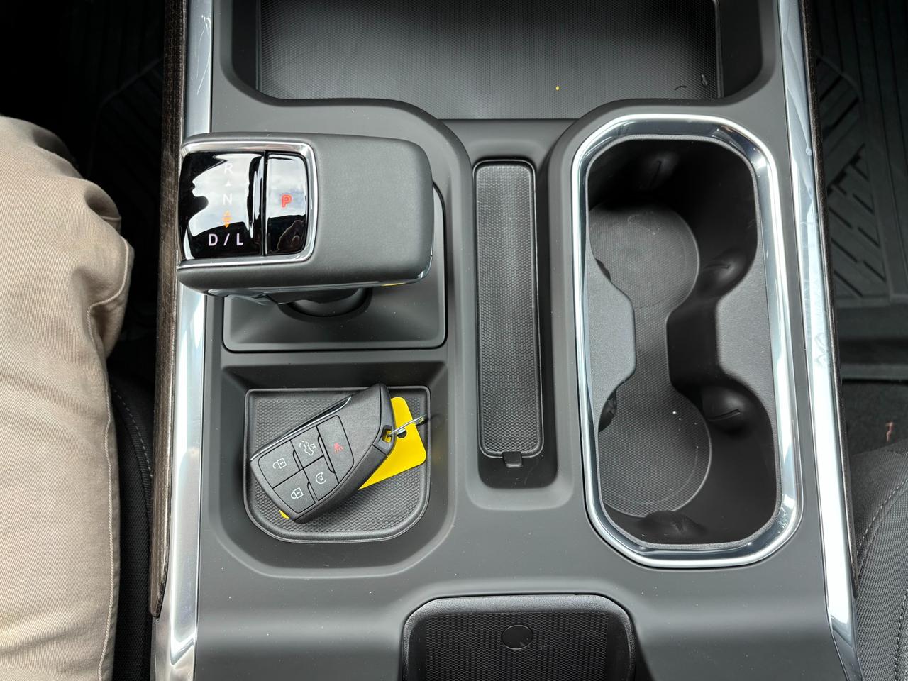 2026 Chevrolet Silverado 1500 2026 Chevrolet Silverado RST Crew Cab 4WD Photo