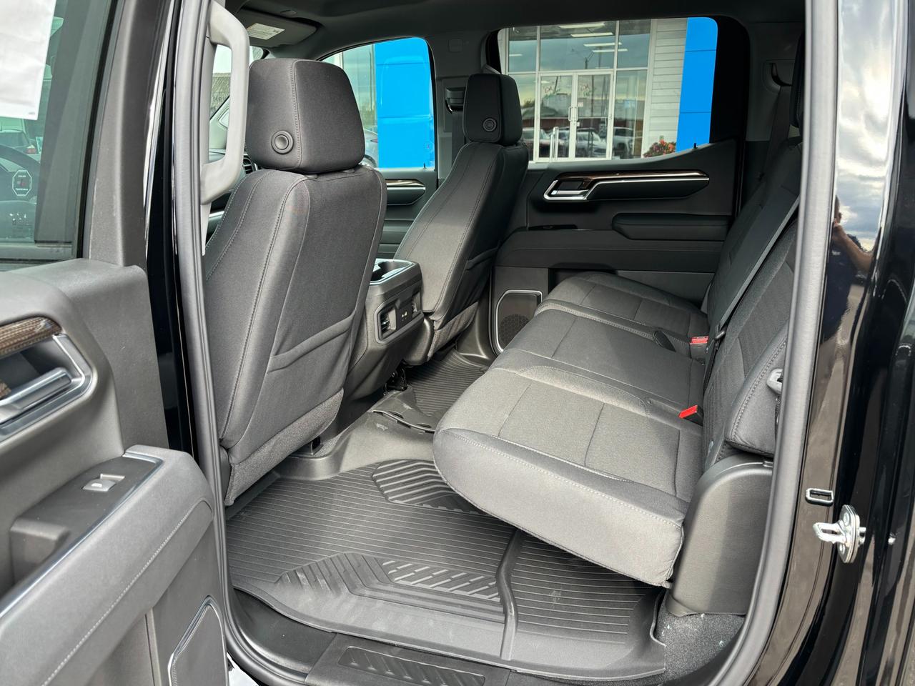 2026 Chevrolet Silverado 1500 2026 Chevrolet Silverado RST Crew Cab 4WD Photo