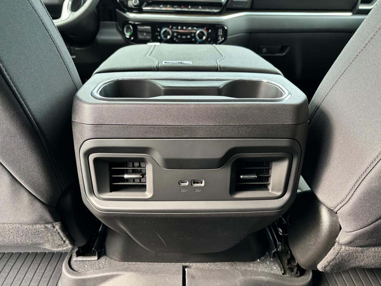 2026 Chevrolet Silverado 1500 2026 Chevrolet Silverado RST Crew Cab 4WD Photo