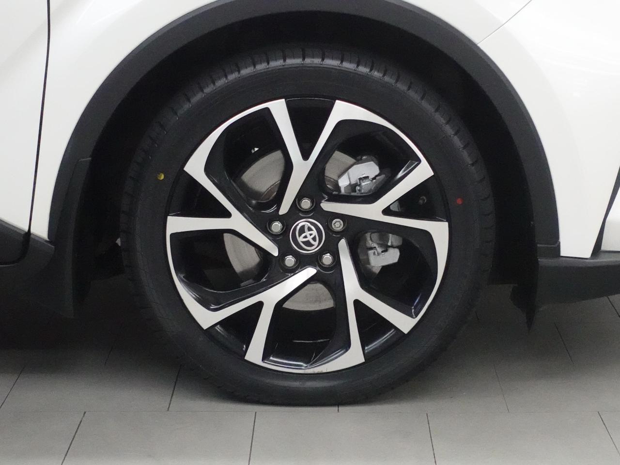 2020 Toyota C-HR XLE PREMIUM | LaneDep | Heated Seats | CarPlay
