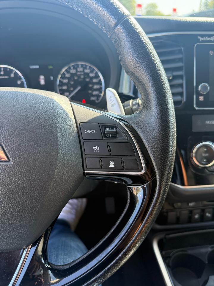 2018 Mitsubishi Outlander GT Photo38