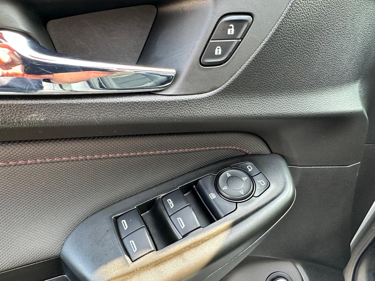 2022 Chevrolet TrailBlazer RS AWD HTD Cloth Sunroof XM CarPlay RemStart Alloy Photo