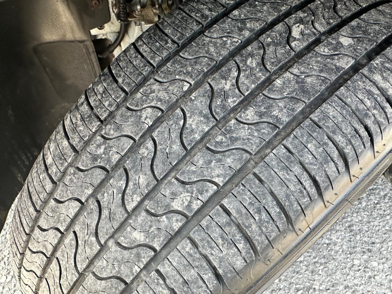 2022 Chevrolet TrailBlazer RS AWD HTD Cloth Sunroof XM CarPlay RemStart Alloy Photo