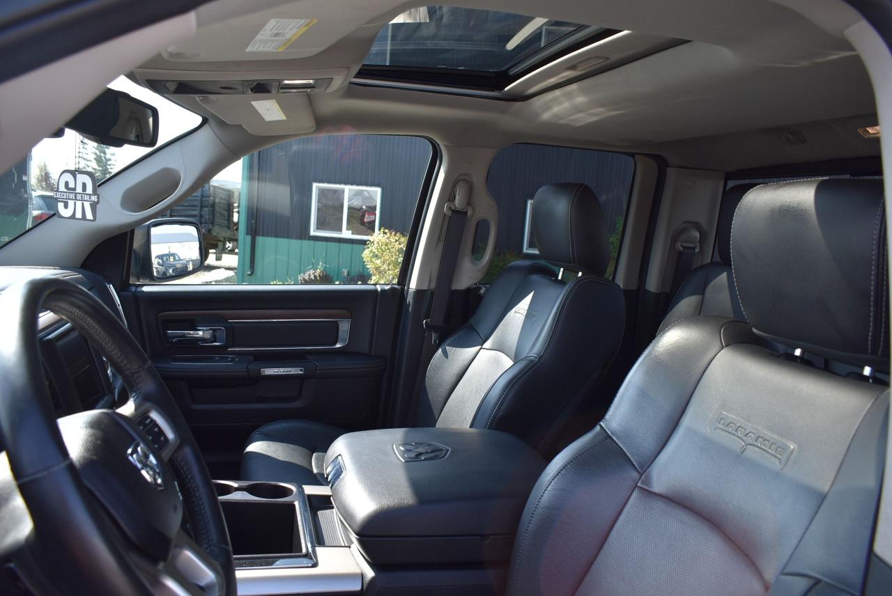 2015 RAM 1500 Laramie - 3.0L ECO DIESEL LOW KM - Photo #21