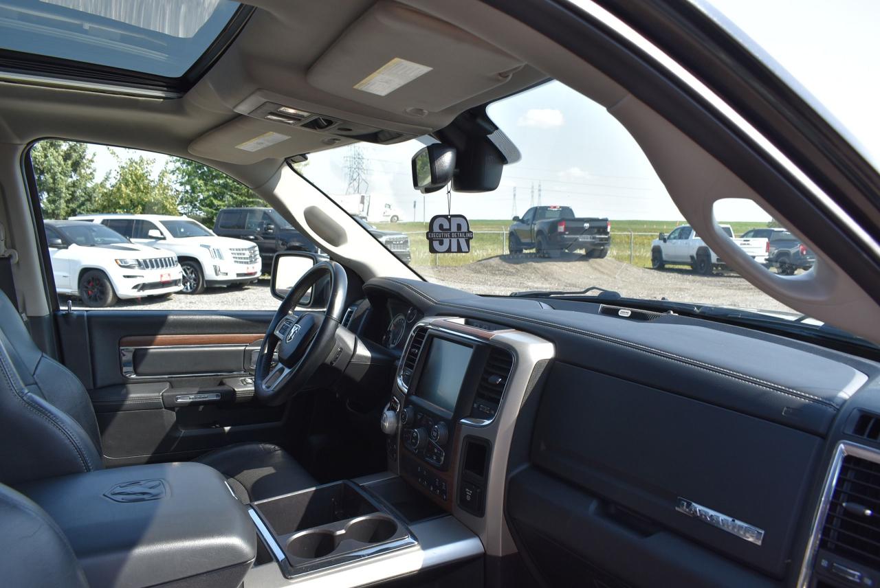 2015 RAM 1500 Laramie - 3.0L ECO DIESEL LOW KM - Photo #28