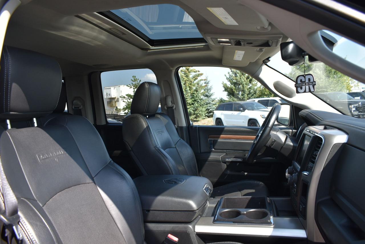 2015 RAM 1500 Laramie - 3.0L ECO DIESEL LOW KM - Photo #30