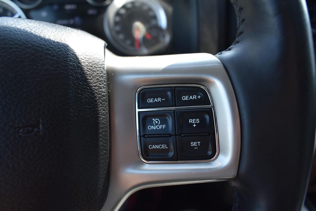 2015 RAM 1500 Laramie - 3.0L ECO DIESEL LOW KM - Photo #38