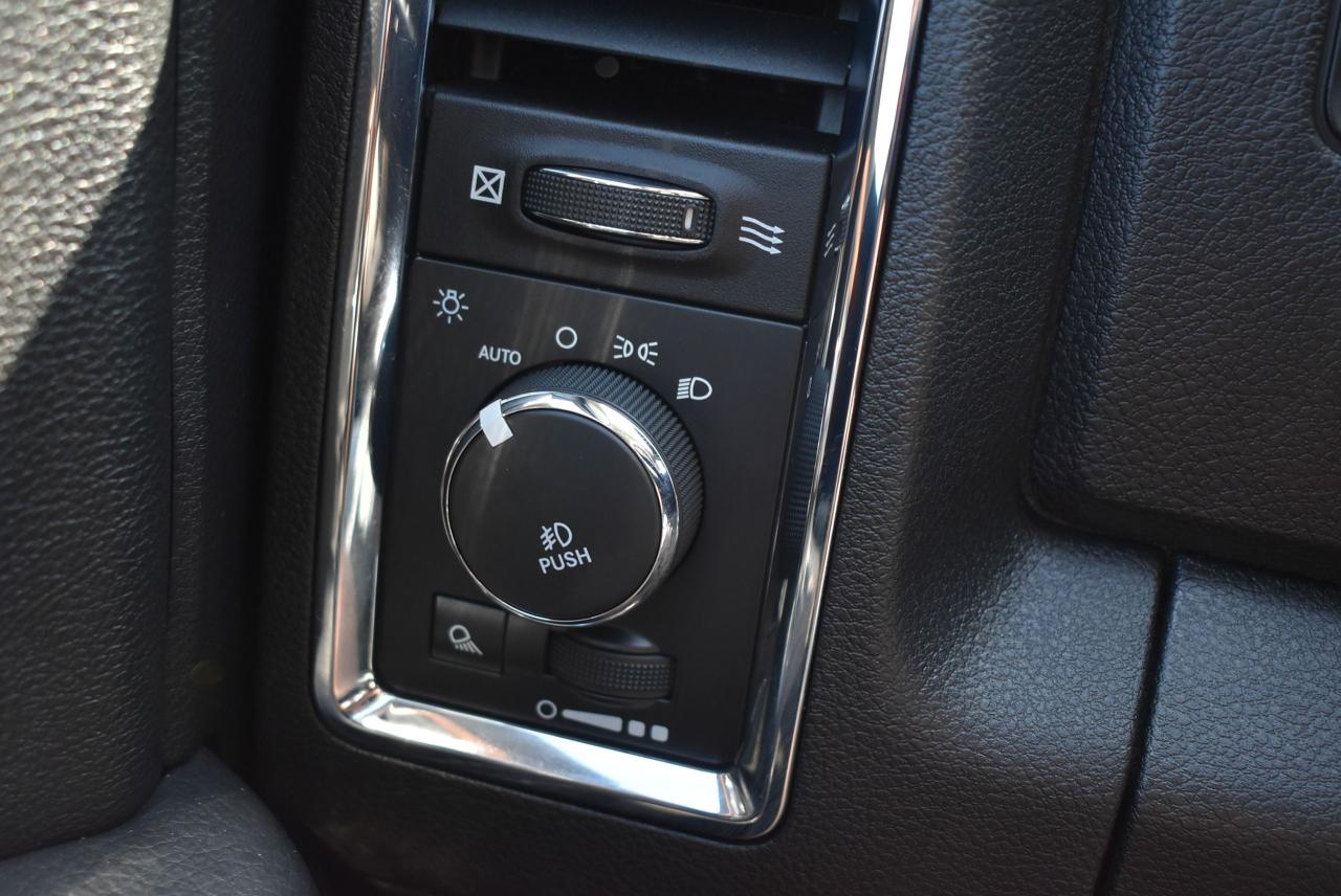 2015 RAM 1500 Laramie - 3.0L ECO DIESEL LOW KM - Photo #39