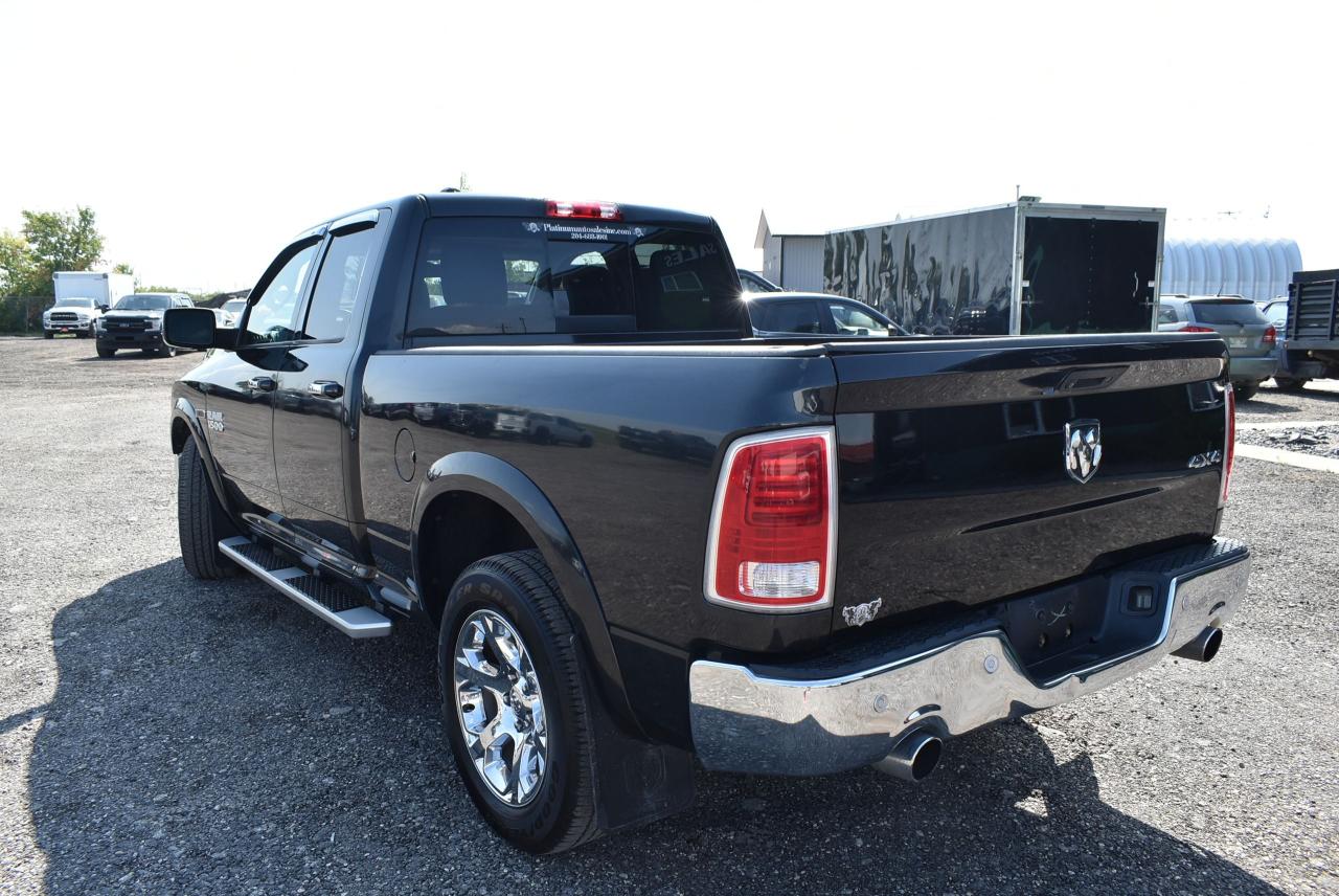 2015 RAM 1500 Laramie - 3.0L ECO DIESEL LOW KM - Photo #3