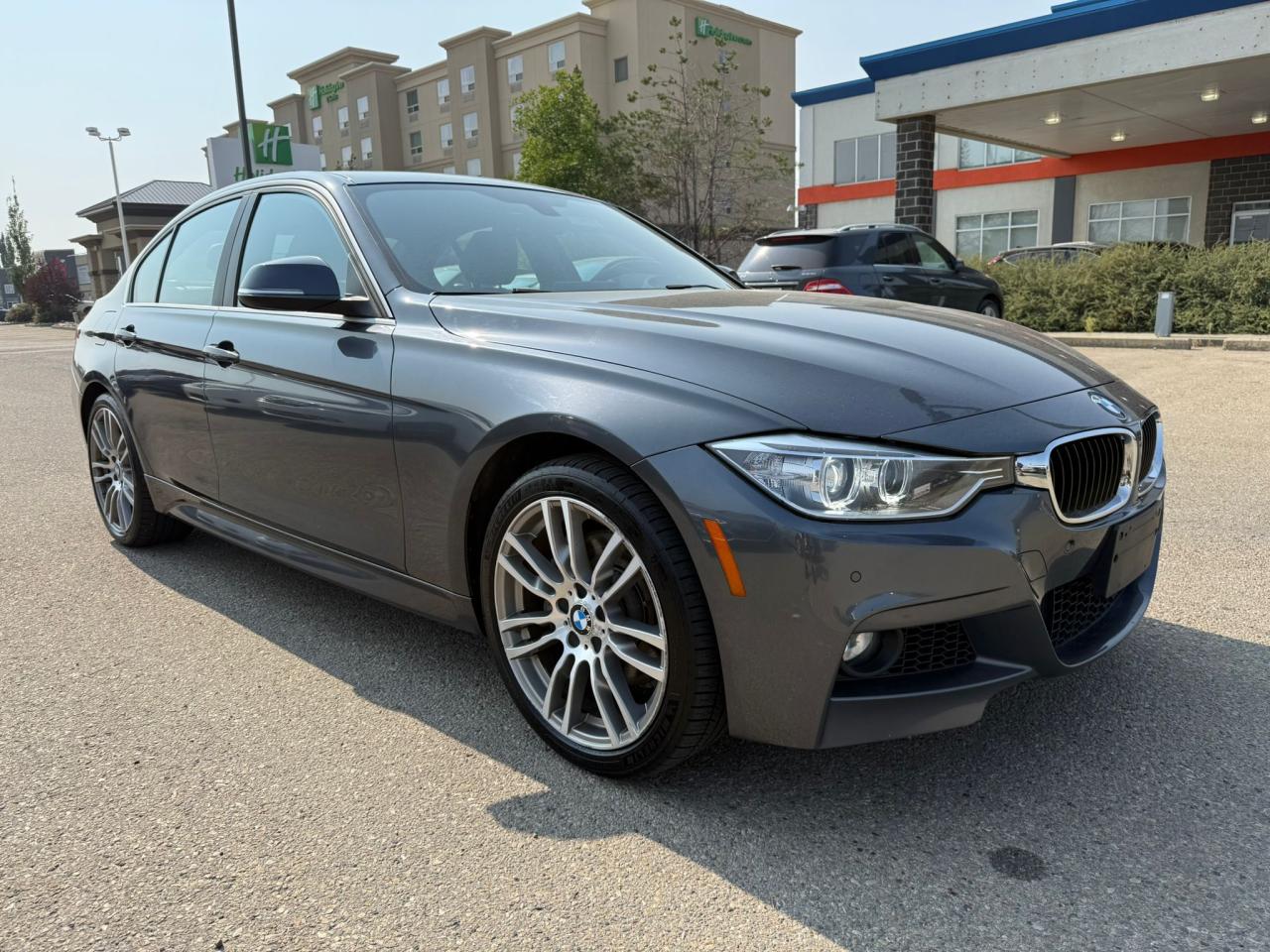 Used 2015 BMW 3 Series 335i xDrive | M PACKAGE | ALL CREDIT ACCEPTED!! for sale in Edmonton, AB
