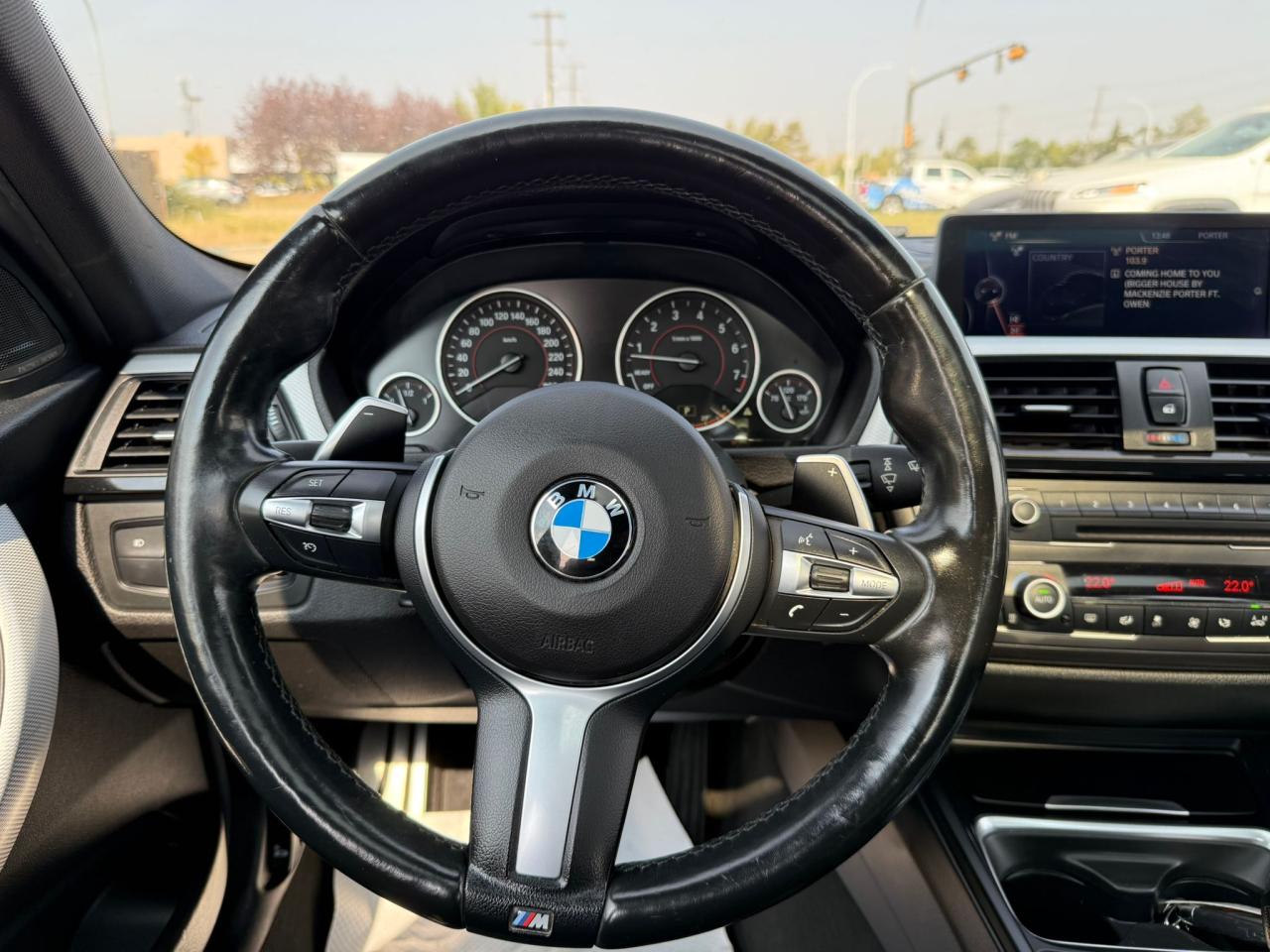 2015 BMW 3 Series 335i xDrive | M PACKAGE | ALL CREDIT ACCEPTED!! - Photo #9