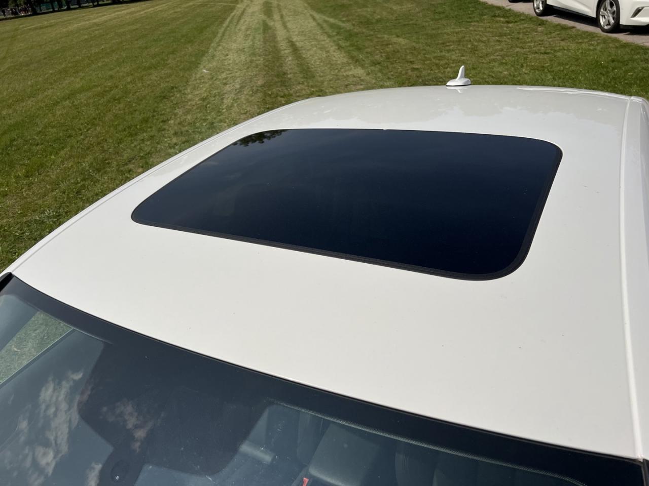 2018 Audi A4 2.0T Progressiv quattro Sedan *Navigation / sunroof - Photo #10