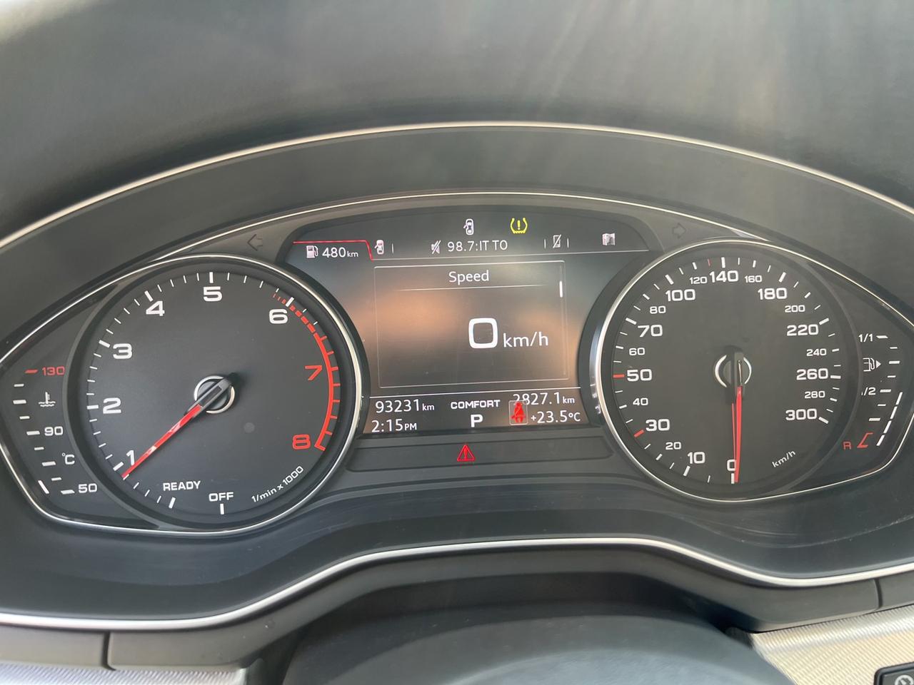 2018 Audi A4 2.0T Progressiv quattro Sedan *Navigation / sunroof Photo