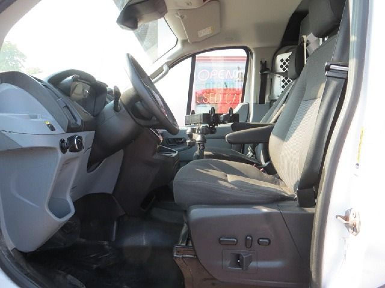 2018 Ford Transit CERTIFIED,T-250,3.7L,SHELVING,LADDER RACK,INVERTER - Photo #8