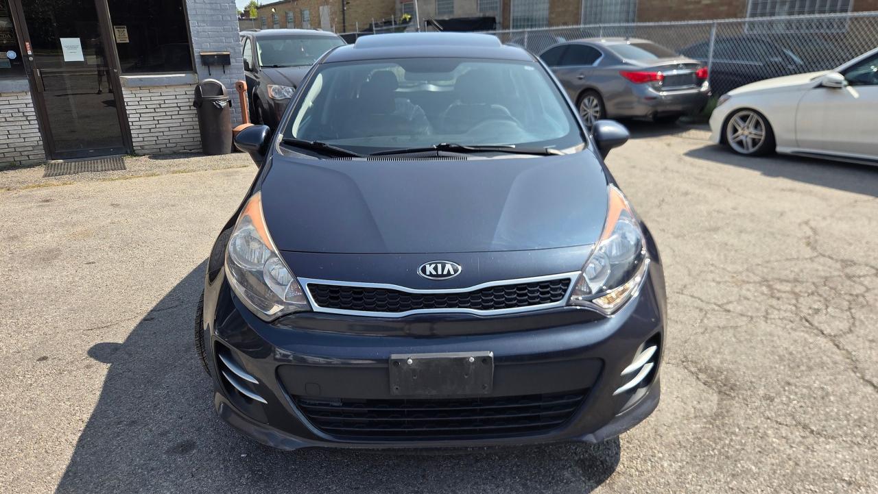 2016 Kia Rio EX+ w/Sunroof/Backup Cam/Winter tires/rims - Photo #7