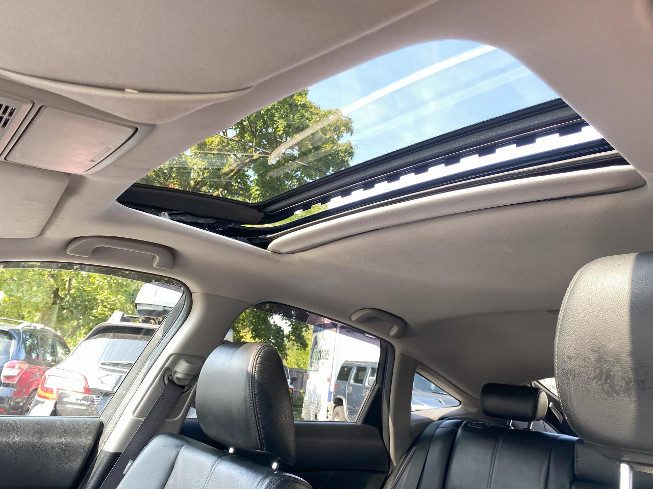2011 Honda Accord Crosstour EX-L/AWD/Navi/Leather/Sunroof/Automatic - Photo #16