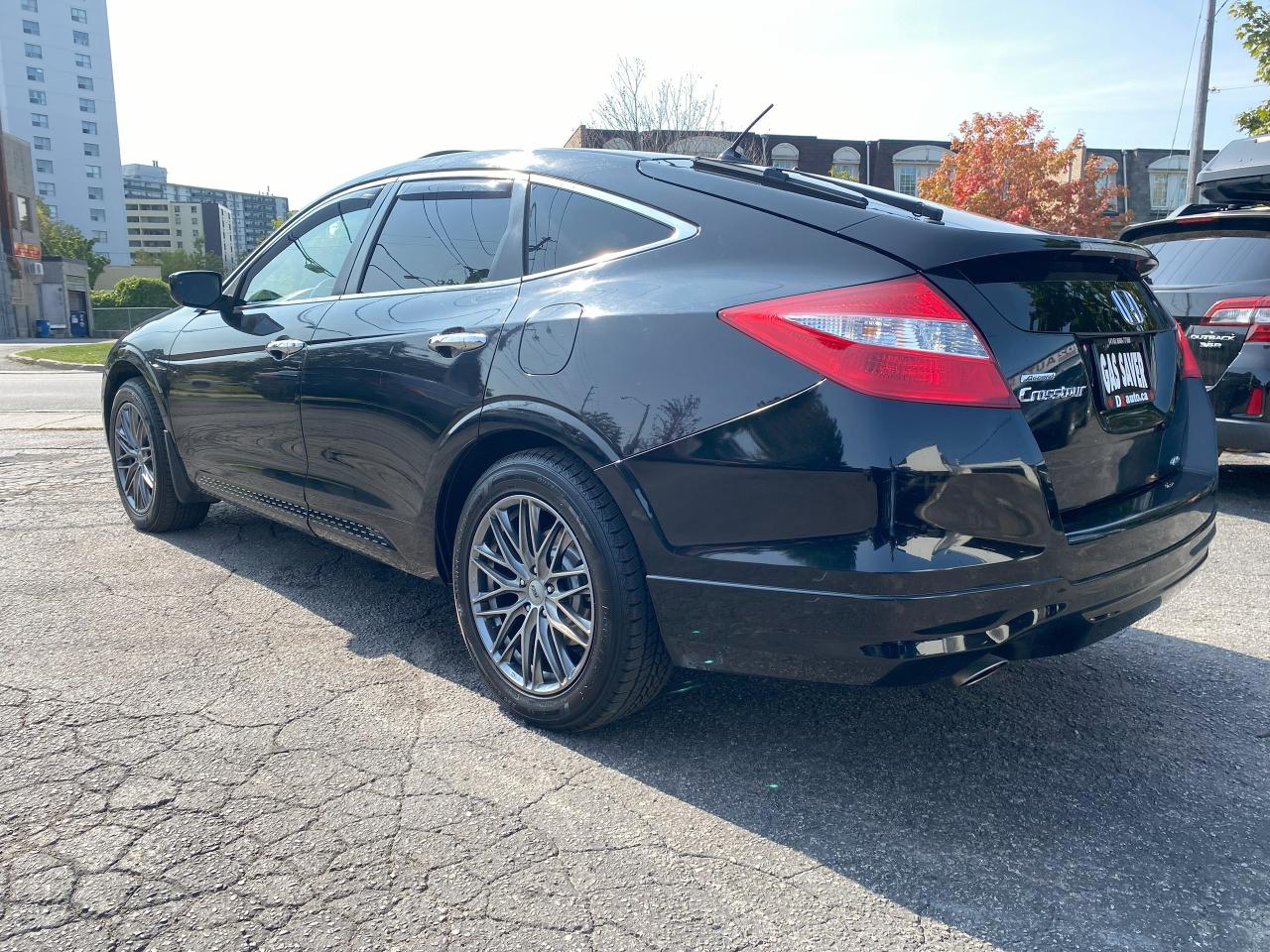 2011 Honda Accord Crosstour EX-L/AWD/Navi/Leather/Sunroof/Automatic - Photo #8