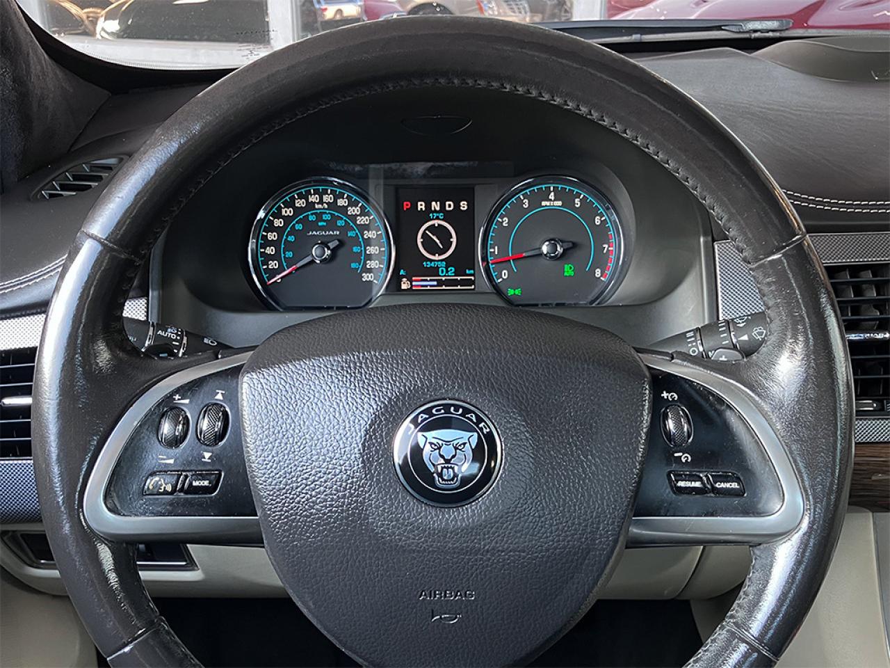 2015 Jaguar XF XFR|5.0L V8|510hp|NAVI|REARCAM|20in ALLOYS - Photo #13