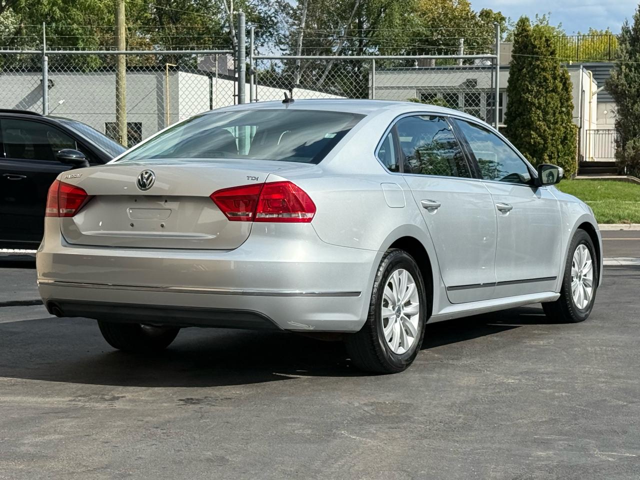 2014 Volkswagen Passat Trendline - Photo #3